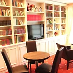Gropius Hotell 4*